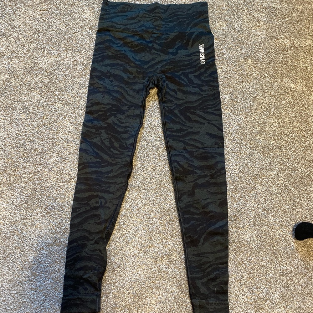SOLD!!!!! Gymshark Adapt Animal Seamless Leggings